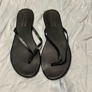 LC Lauren Conrad Sleek Black Sandals